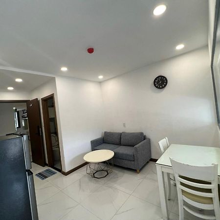 Smiley Apartment Quan 2 ホーチミン市 エクステリア 写真